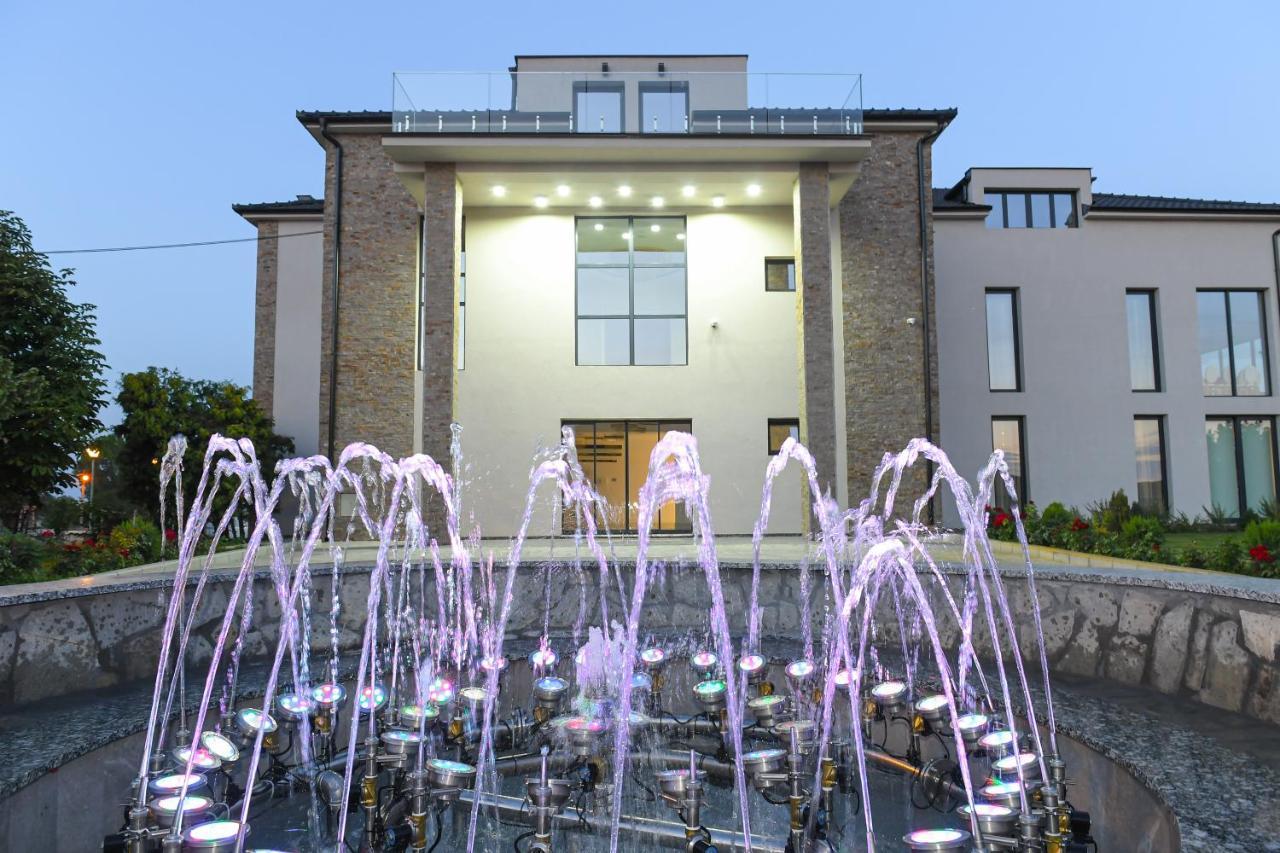 S Club Resort Hotel Aqua Park And Spa Belgrado Exterior foto