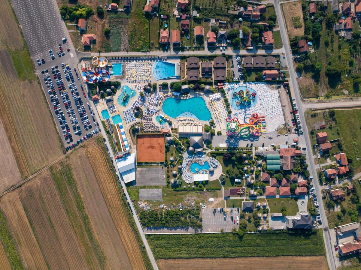 S Club Resort Hotel Aqua Park And Spa Belgrado Exterior foto