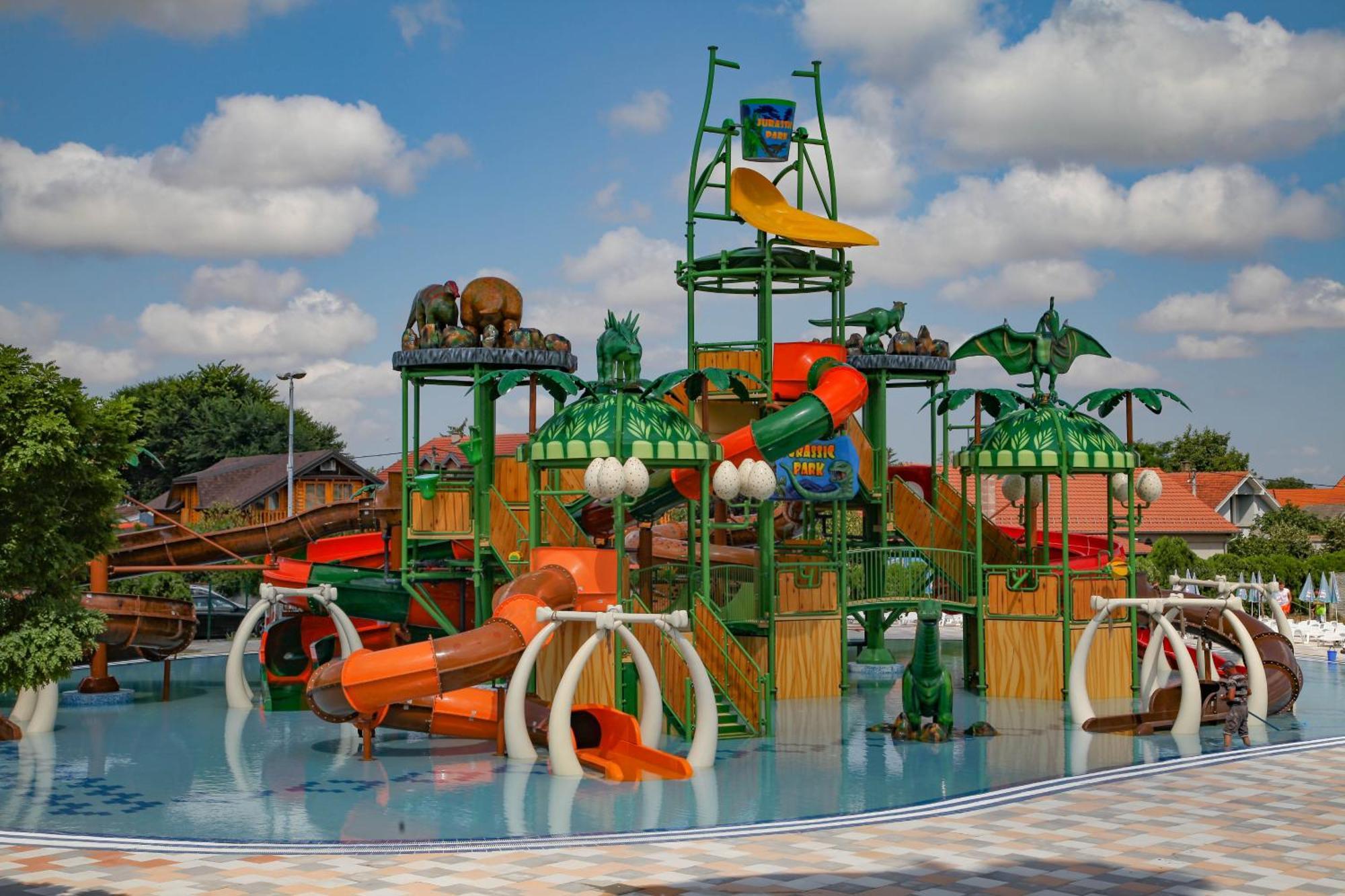 S Club Resort Hotel Aqua Park And Spa Belgrado Exterior foto